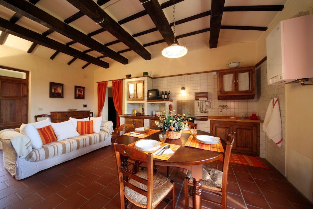 Agriturismo Caiburroni Пьетралунга Номер фото